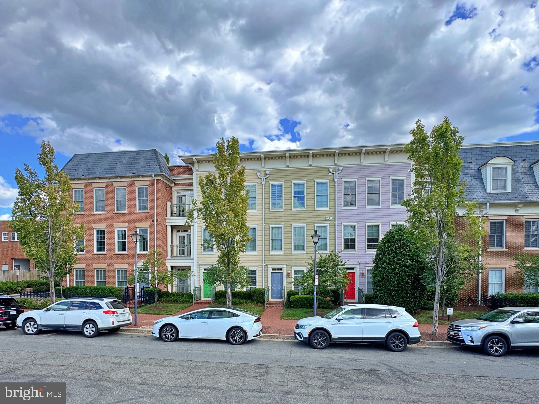 PRESCOTT CONDOMINIUMS - Residential Lease