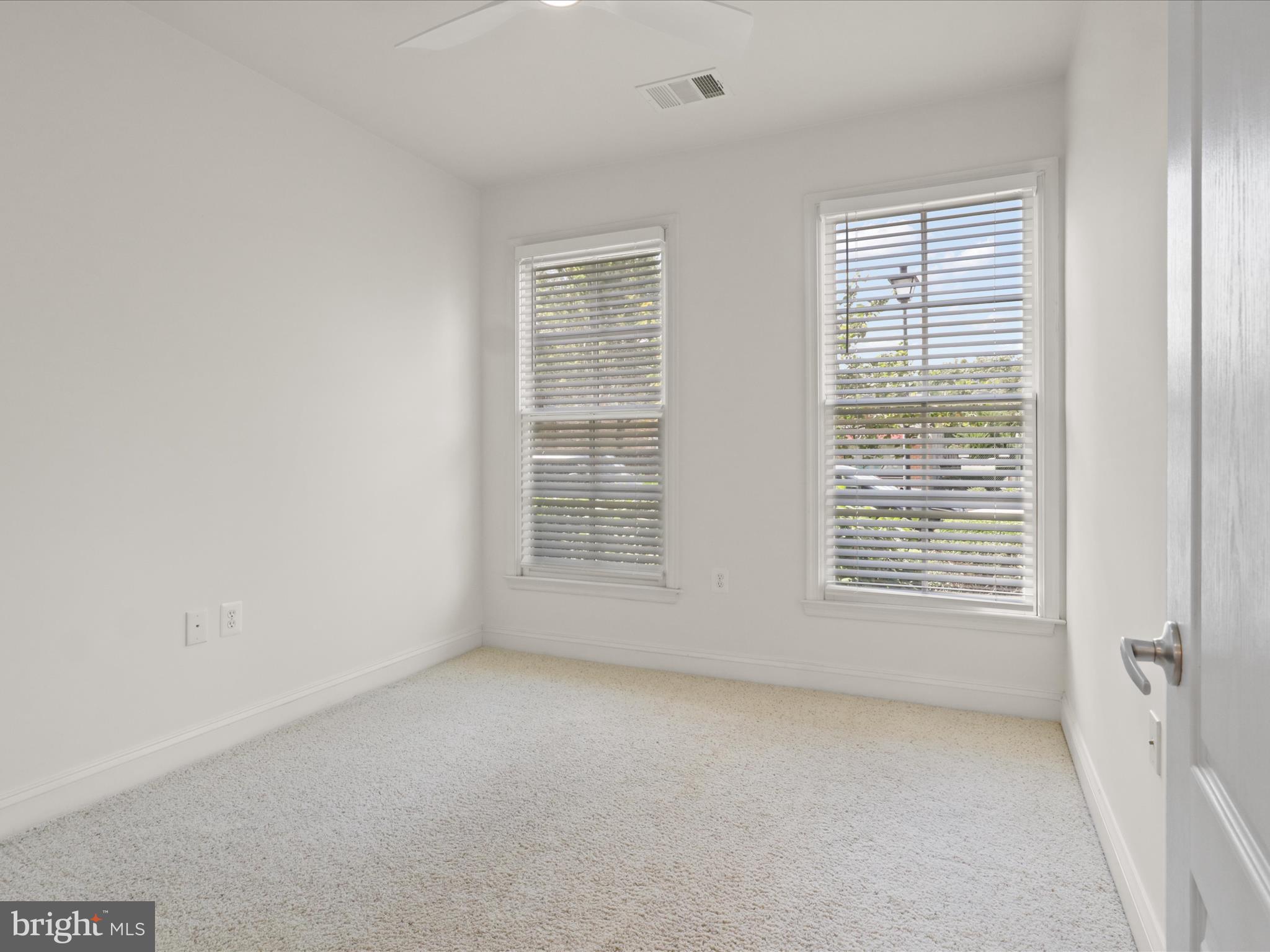 PRESCOTT CONDOMINIUMS - Residential Lease