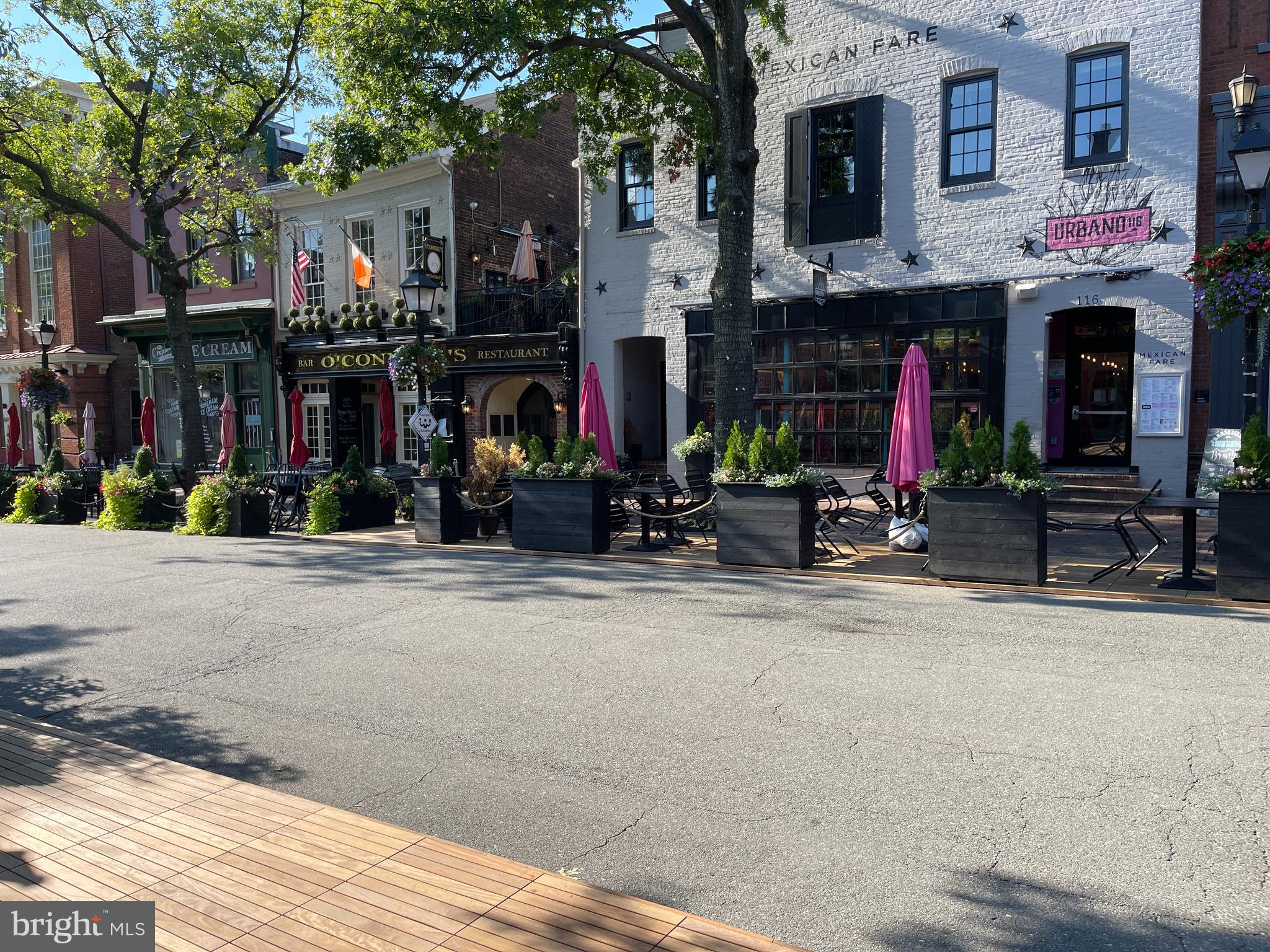 PRESCOTT CONDOMINIUMS - Residential Lease