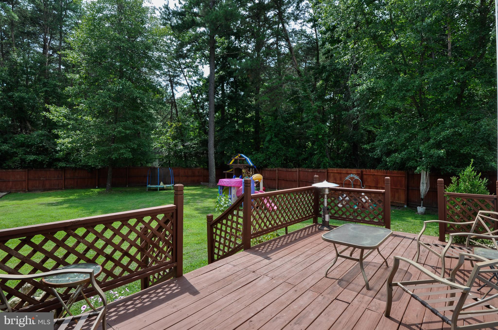 LAKE CAROLINE - Residential