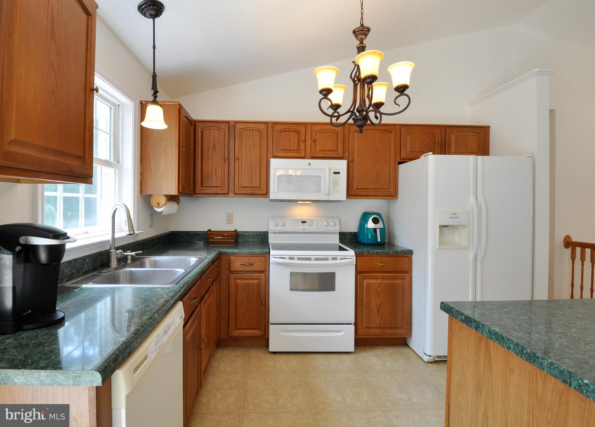 LAKE CAROLINE - Residential