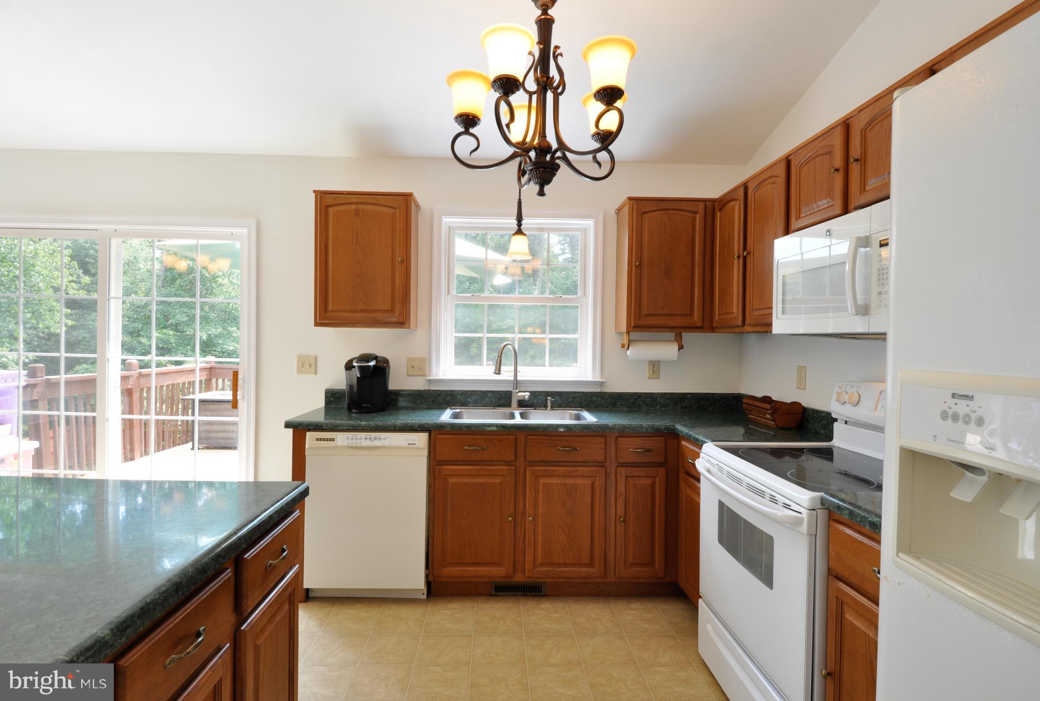 LAKE CAROLINE - Residential