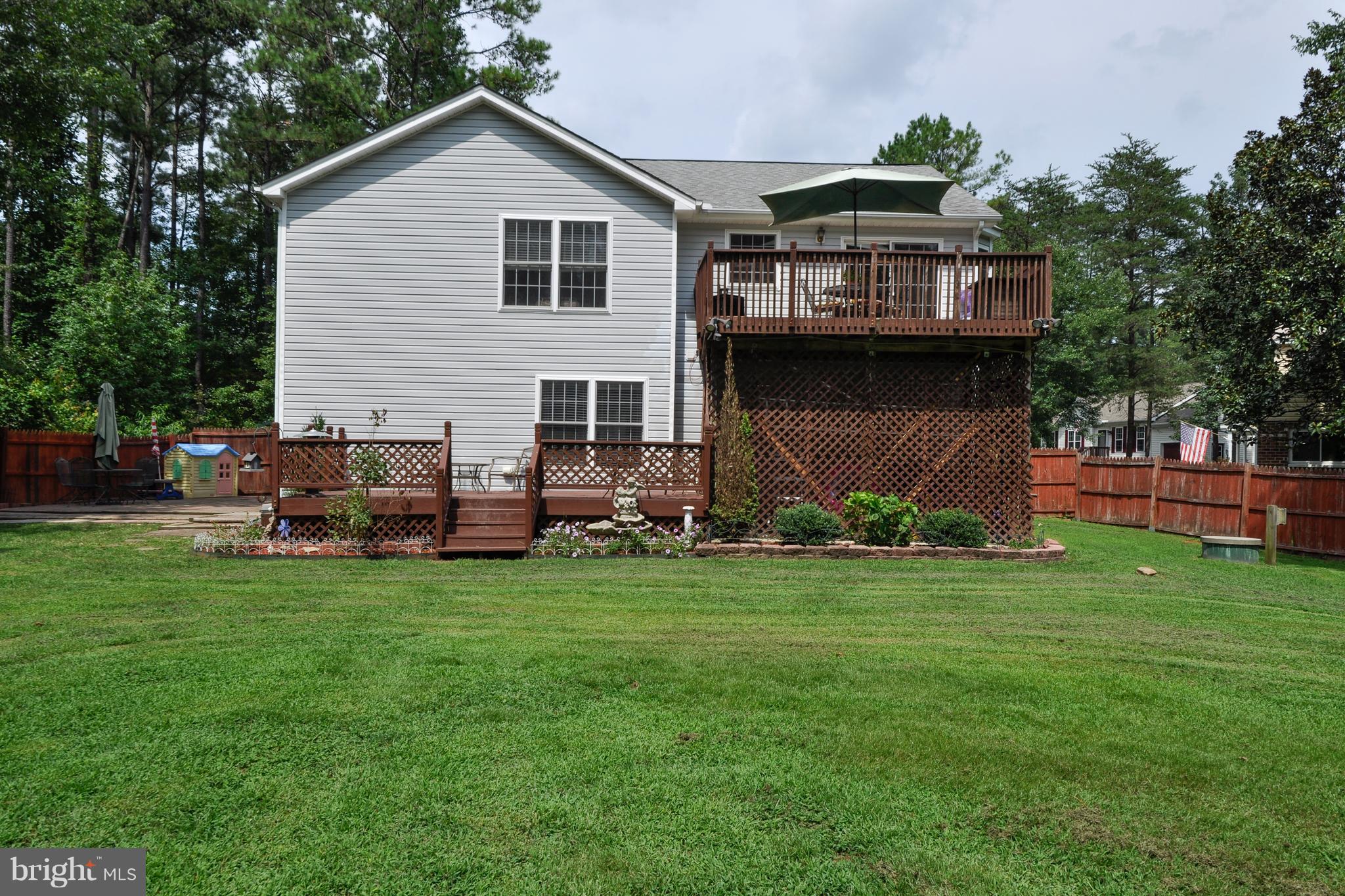 LAKE CAROLINE - Residential