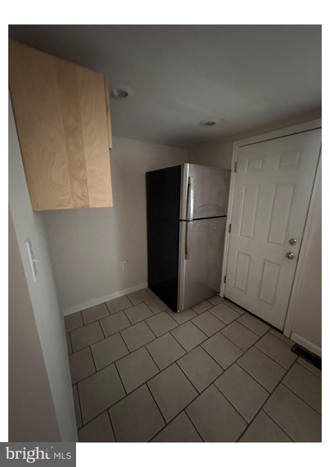 PORT RICHMOND - Residential Lease