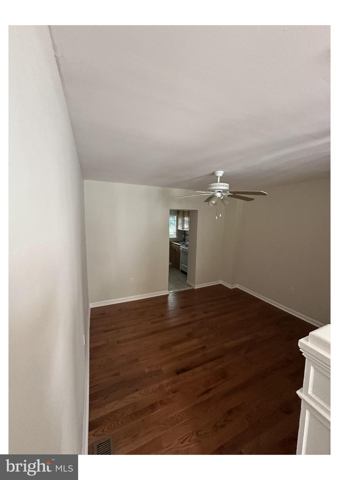 PORT RICHMOND - Residential Lease