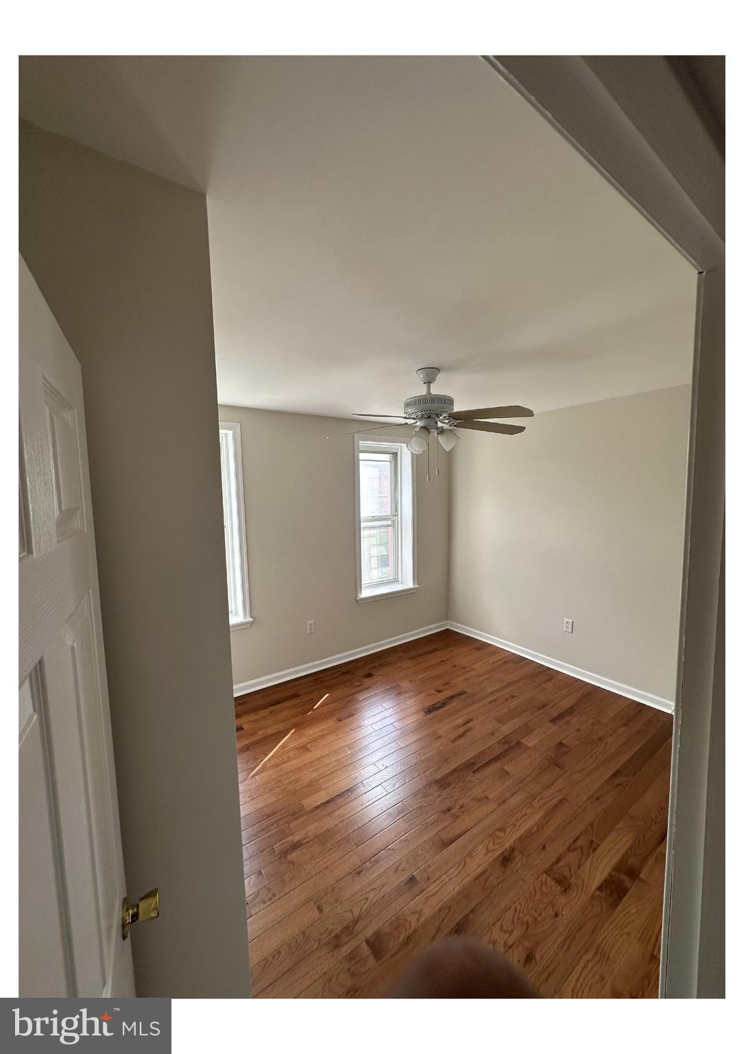 PORT RICHMOND - Residential Lease