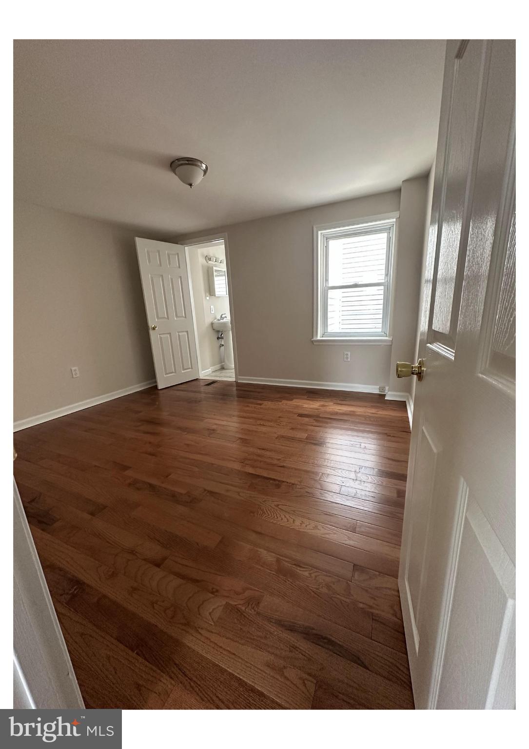 PORT RICHMOND - Residential Lease
