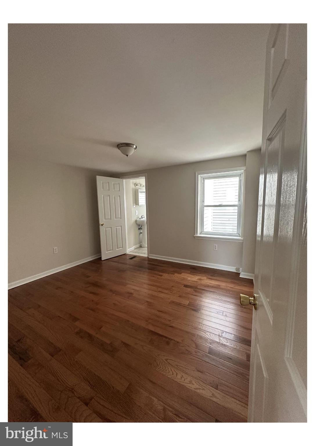 PORT RICHMOND - Residential Lease