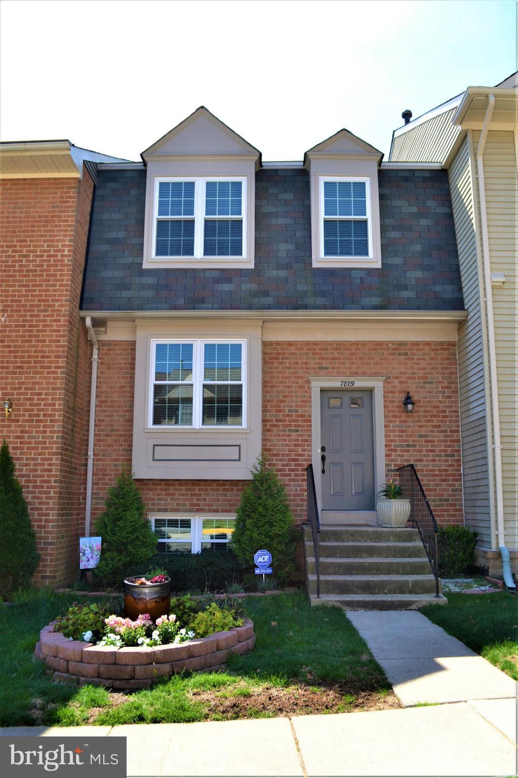 HUNTER VILLAGE - Residential