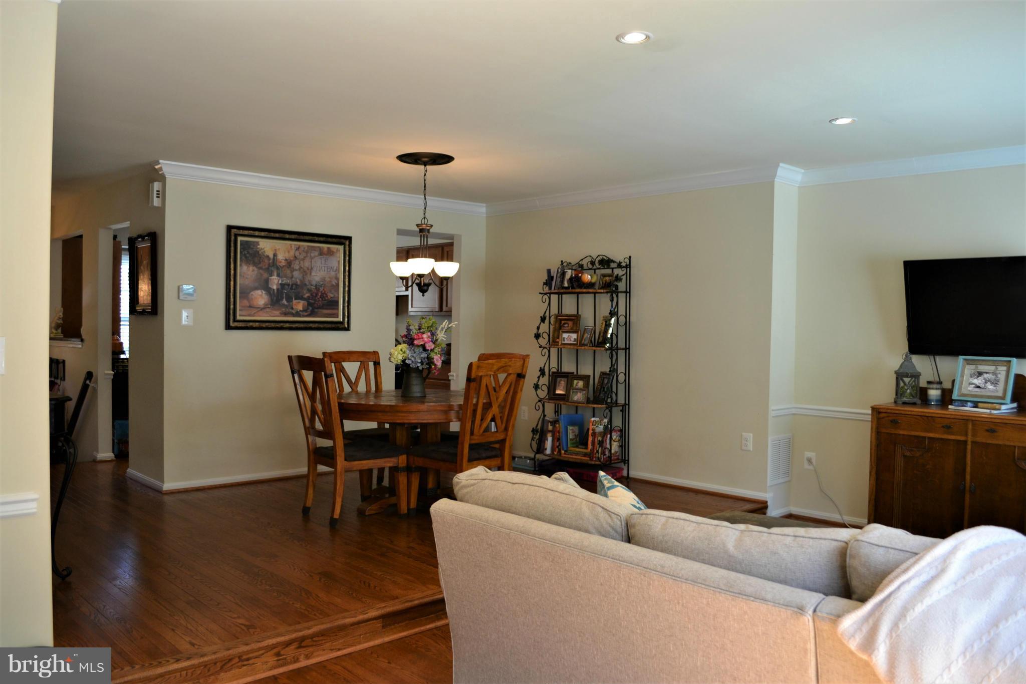 HUNTER VILLAGE - Residential