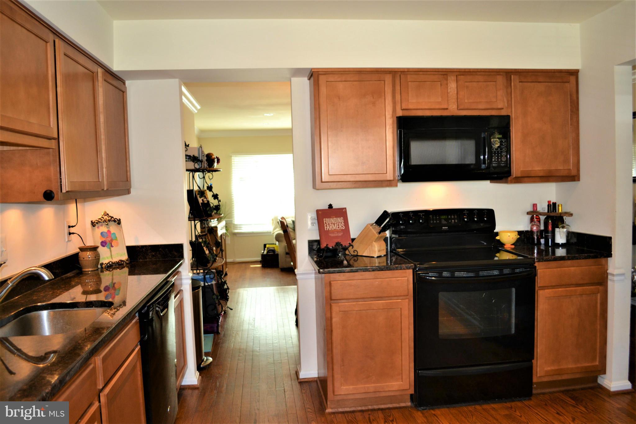 HUNTER VILLAGE - Residential