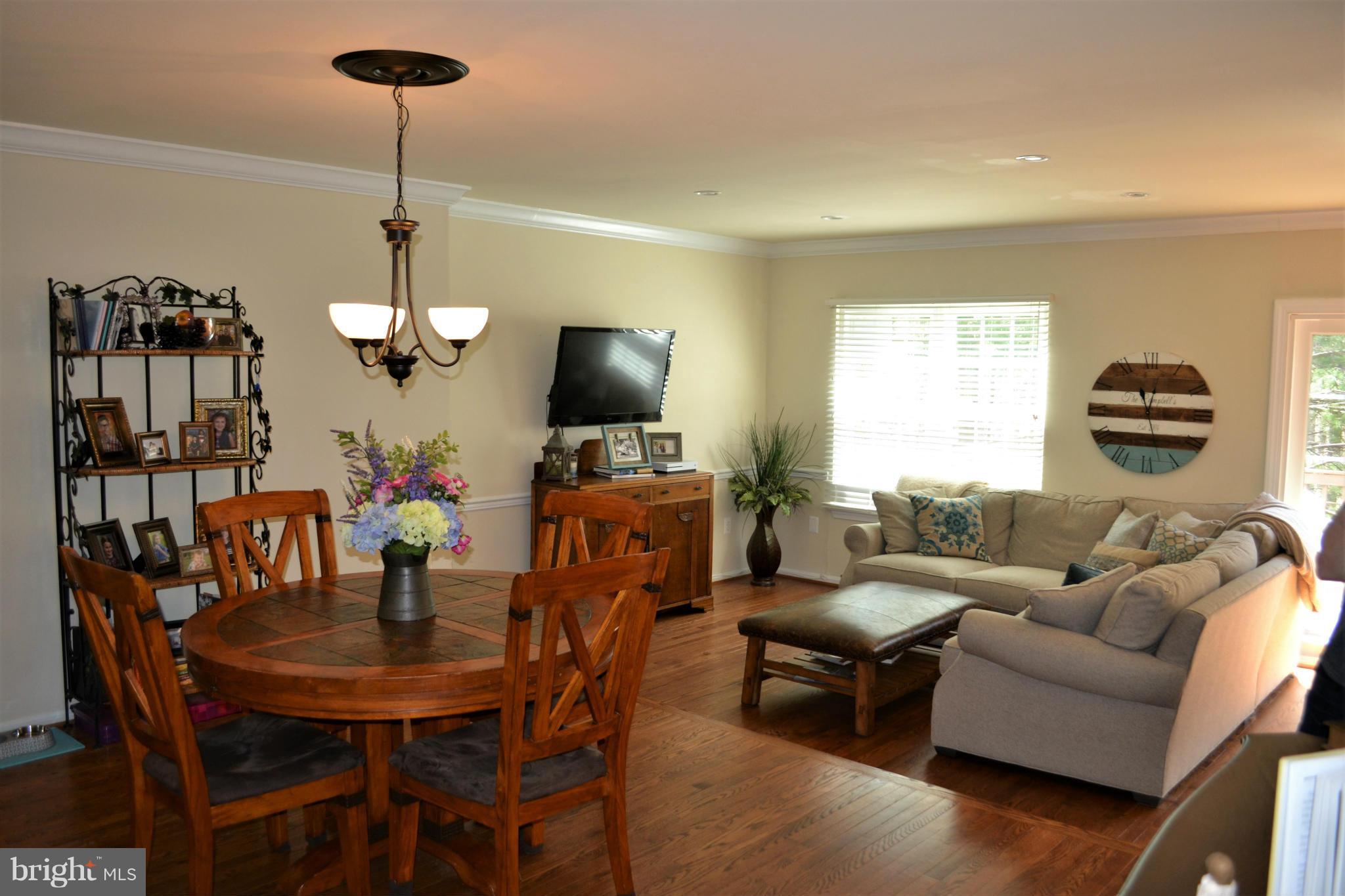 HUNTER VILLAGE - Residential