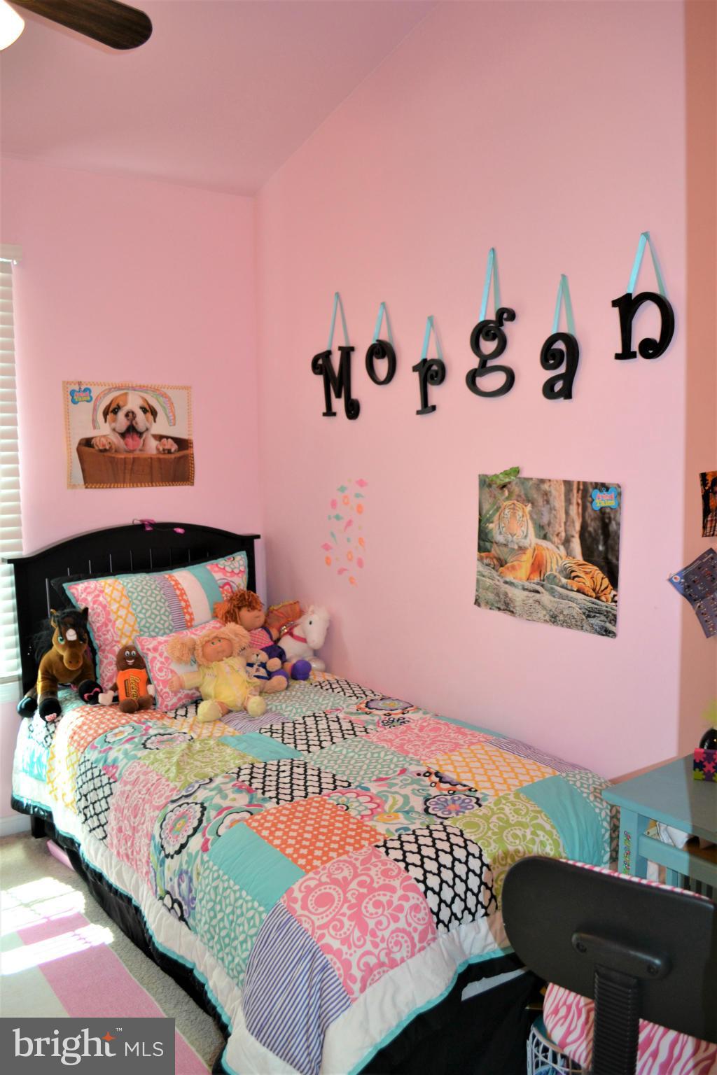 HUNTER VILLAGE - Residential