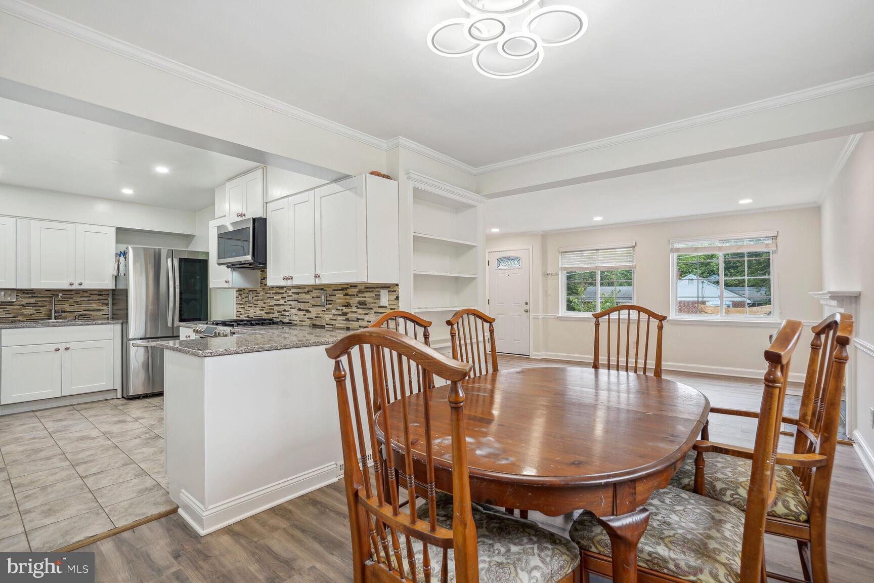 BROYHILL CREST - Residential Lease