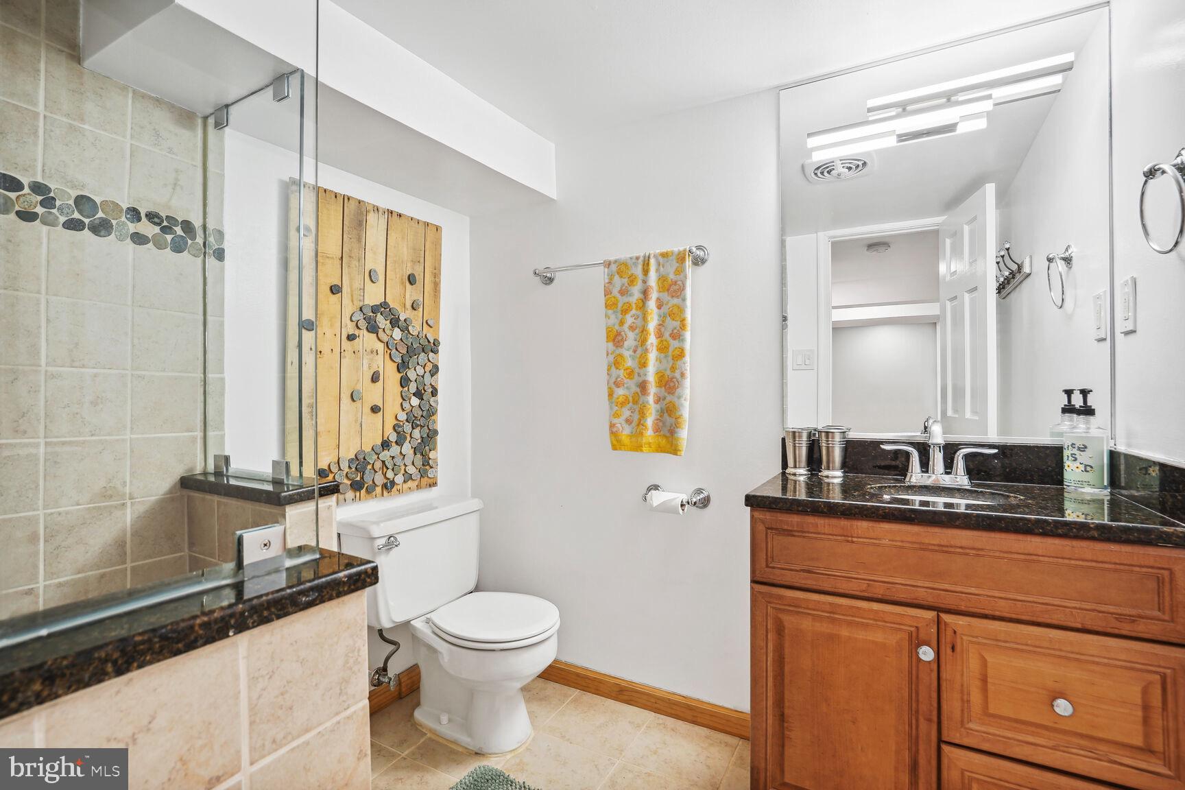 BROYHILL CREST - Residential Lease