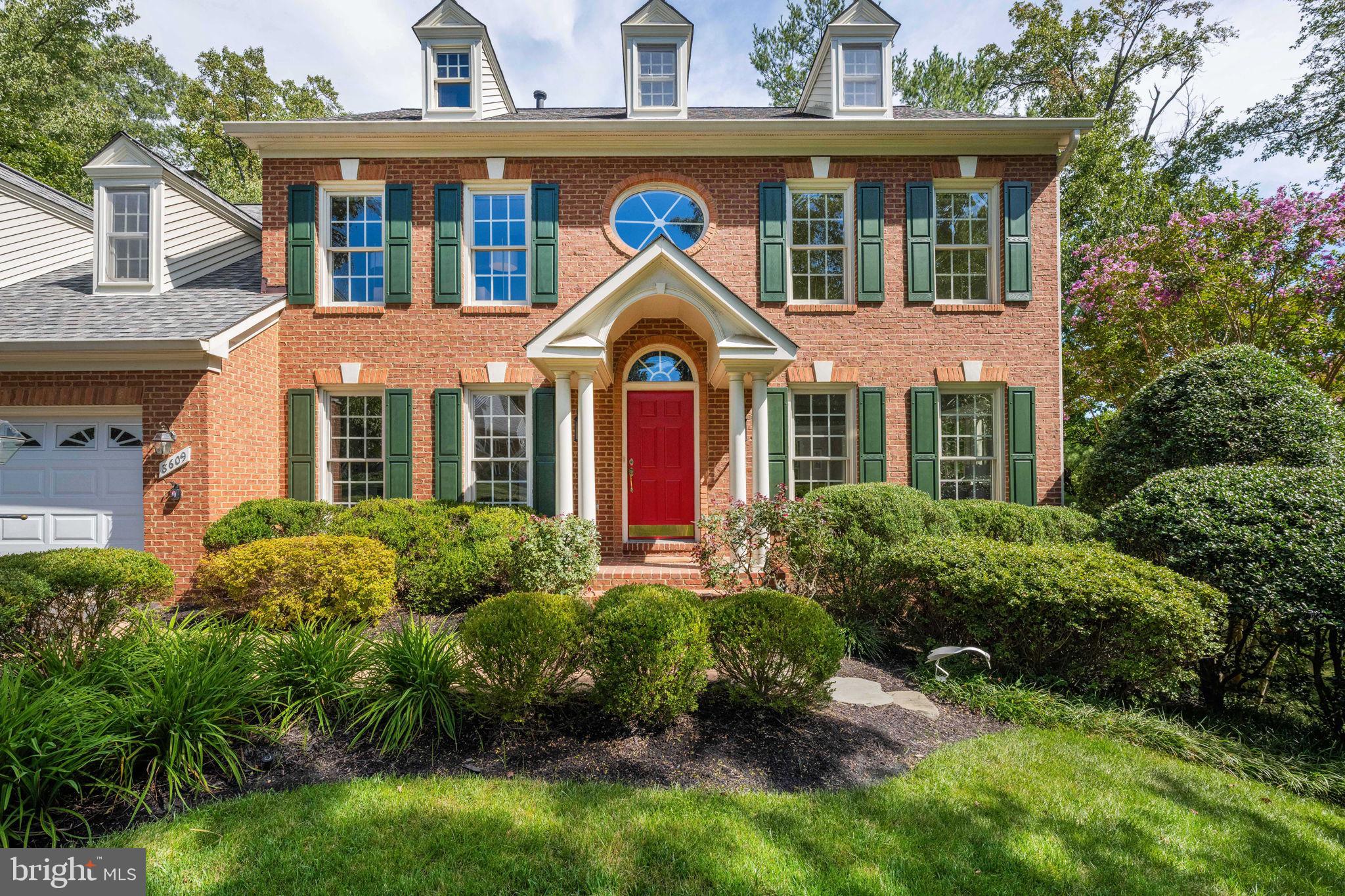 8609 WOODLAND HEIGHTS COURT