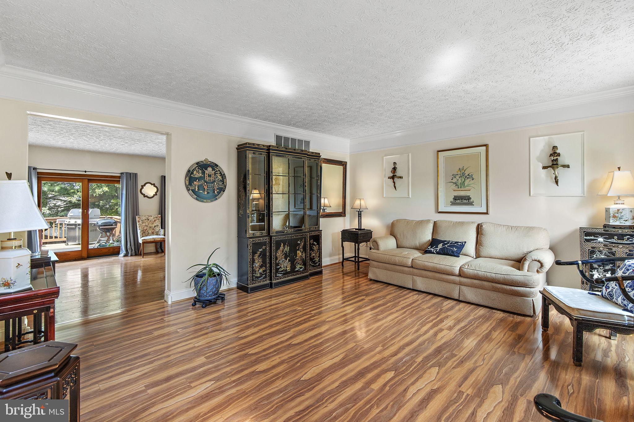 1111 HARLON WAY