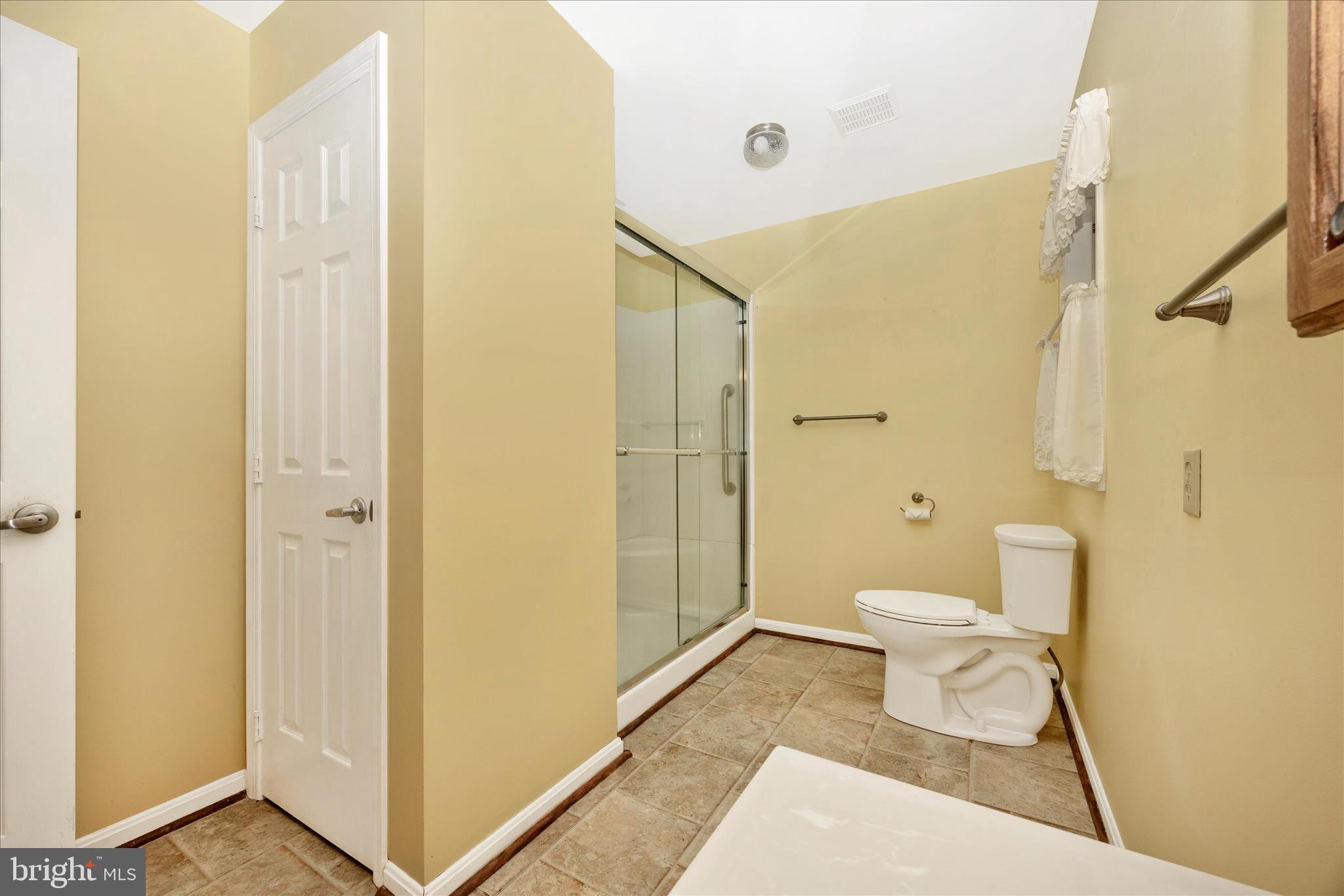 MAPLECREST FARM - Residential