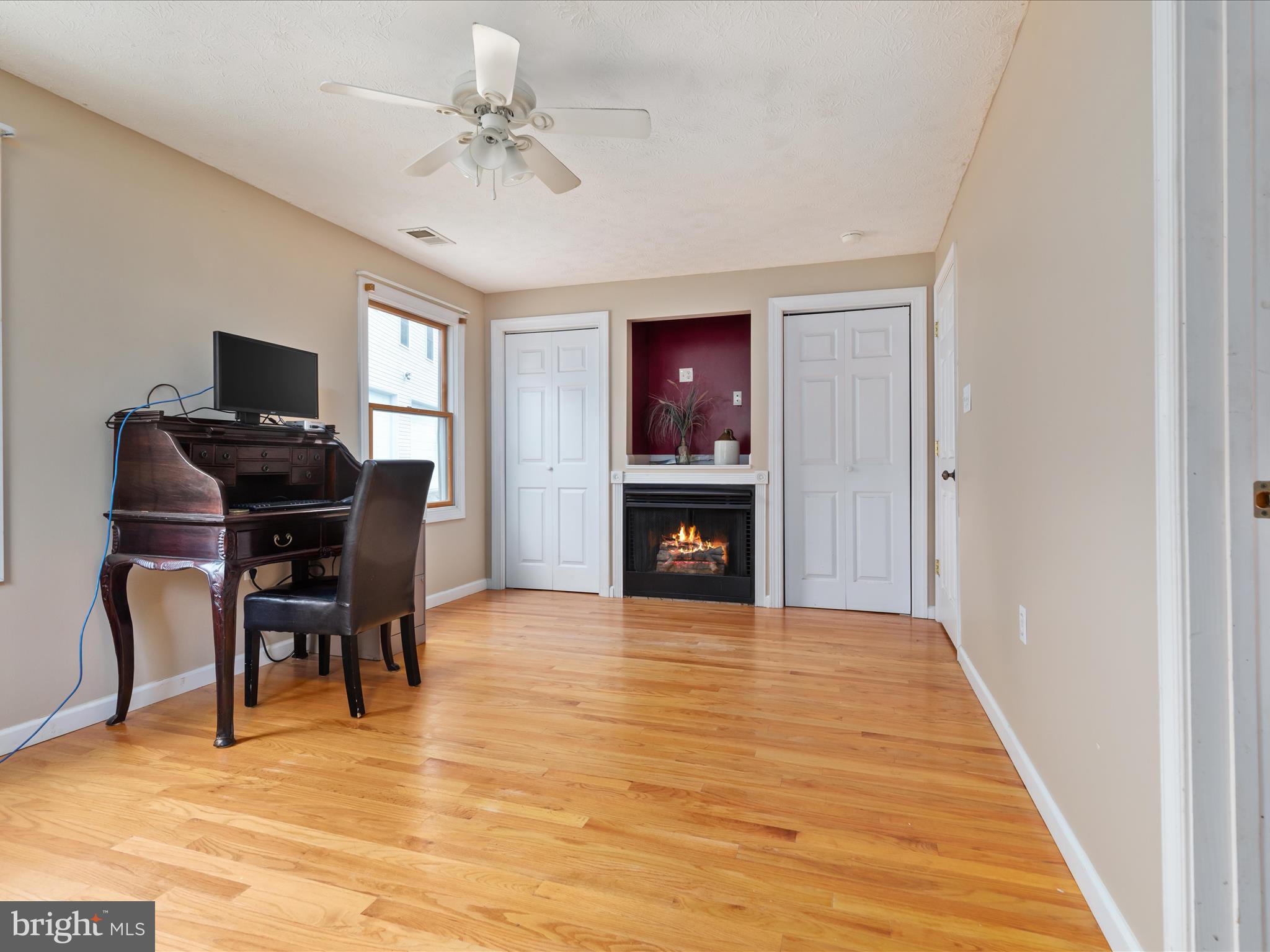 BUNKER HILL HEIGHTS - Residential