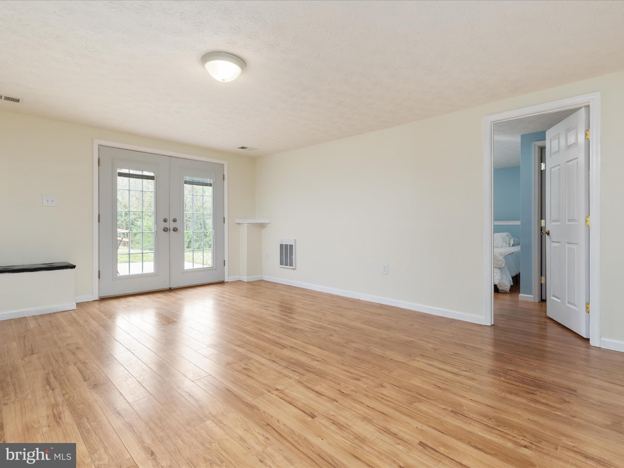 BUNKER HILL HEIGHTS - Residential