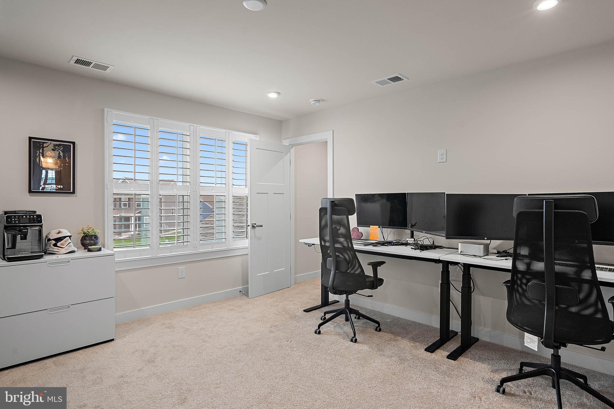 COMPASS POINT - Residential