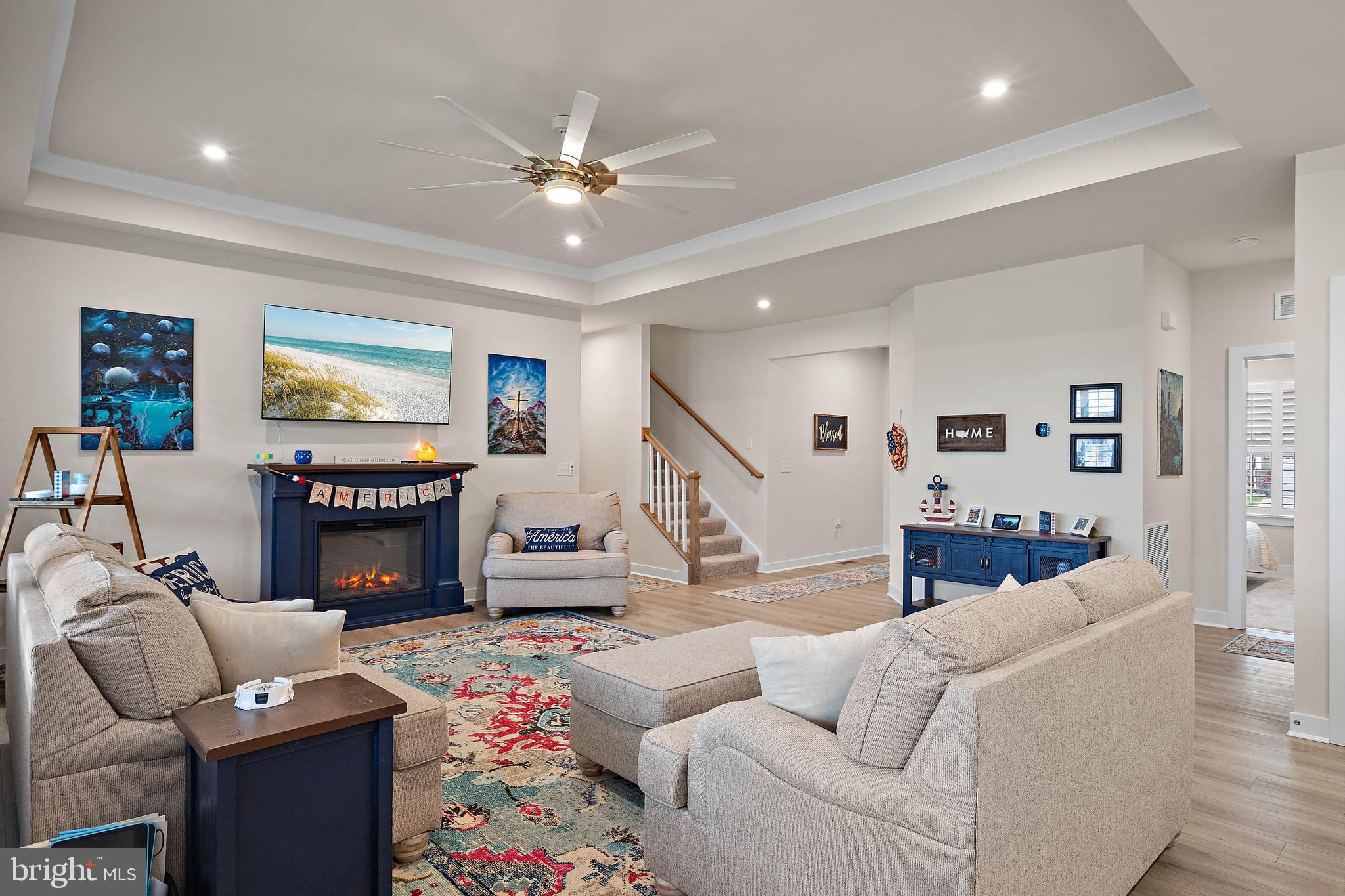COMPASS POINT - Residential