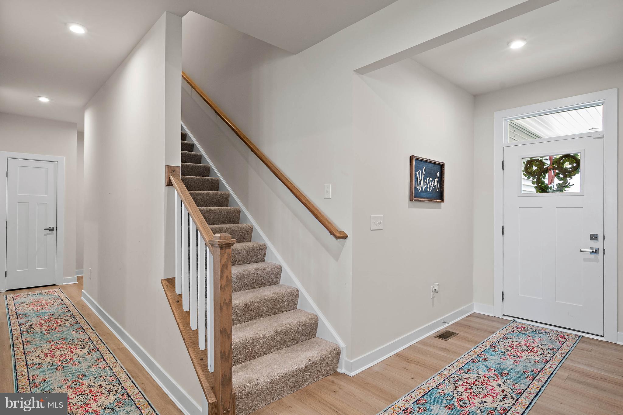 COMPASS POINT - Residential