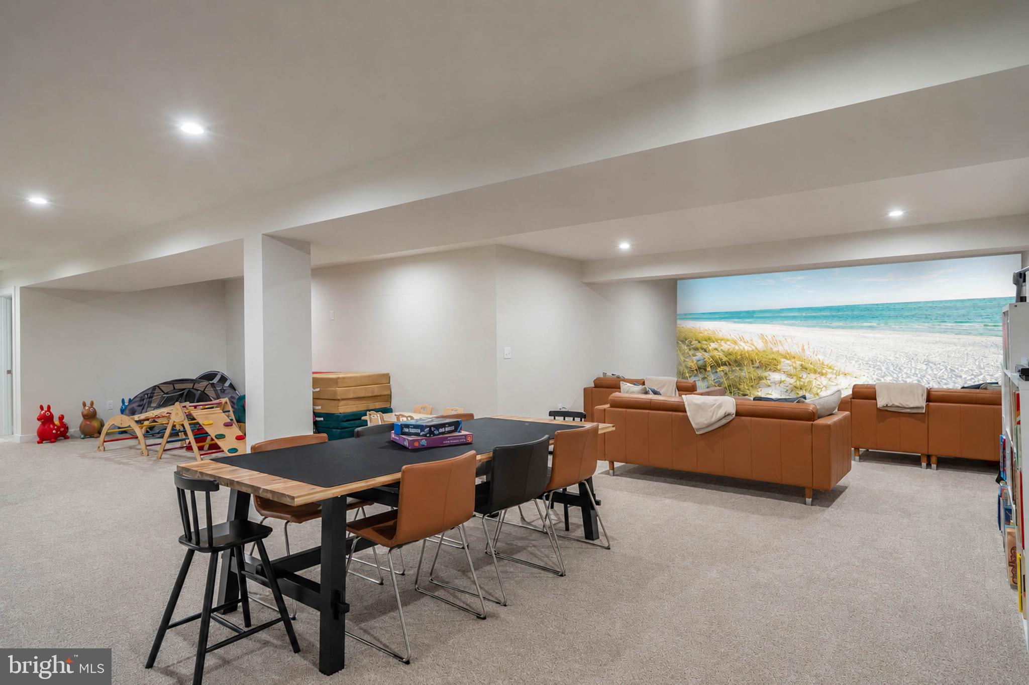 COMPASS POINT - Residential