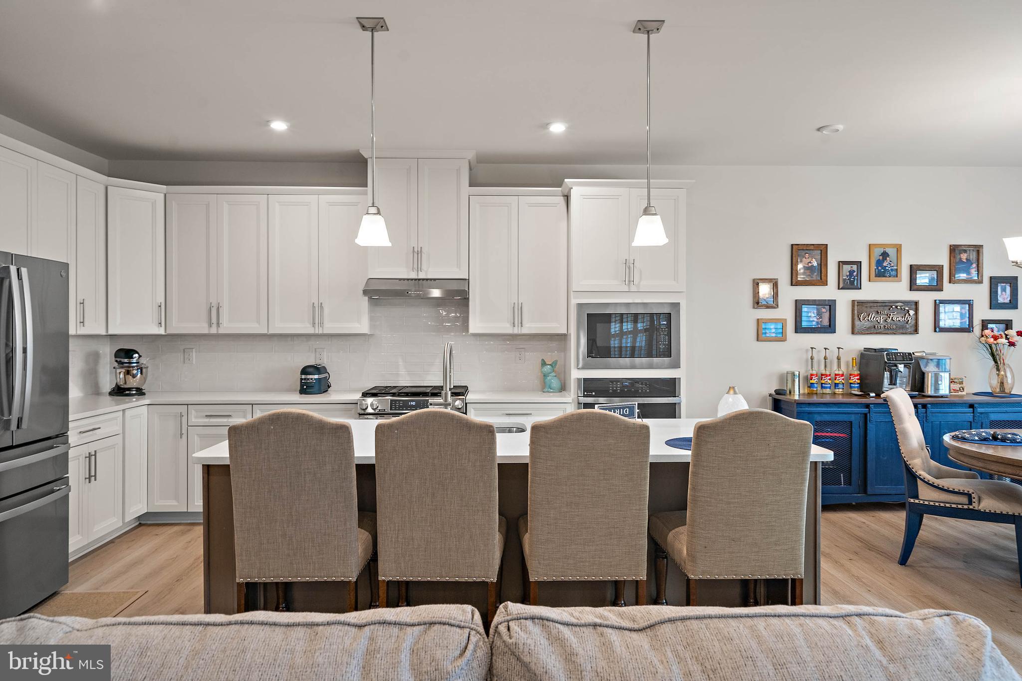 COMPASS POINT - Residential