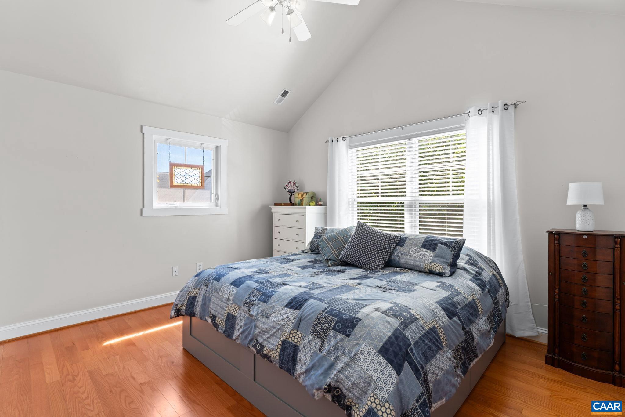 WESTHALL - Residential