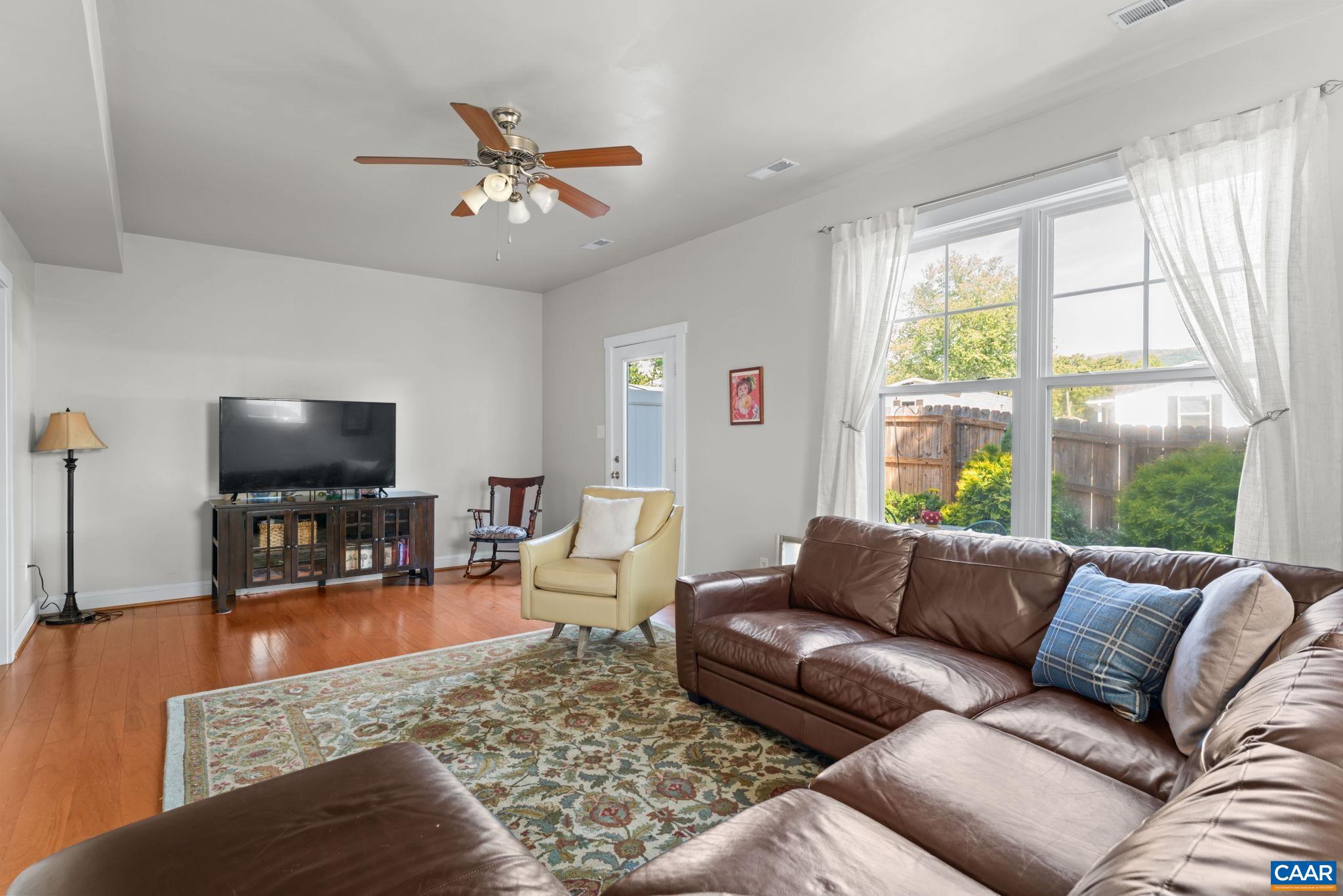 WESTHALL - Residential