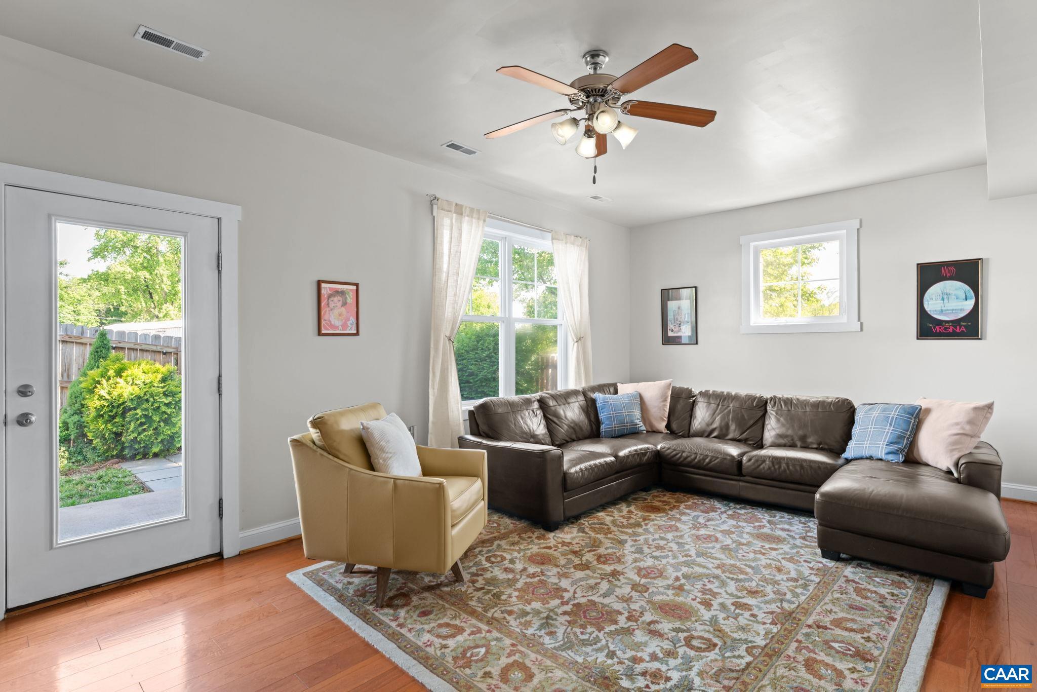 WESTHALL - Residential