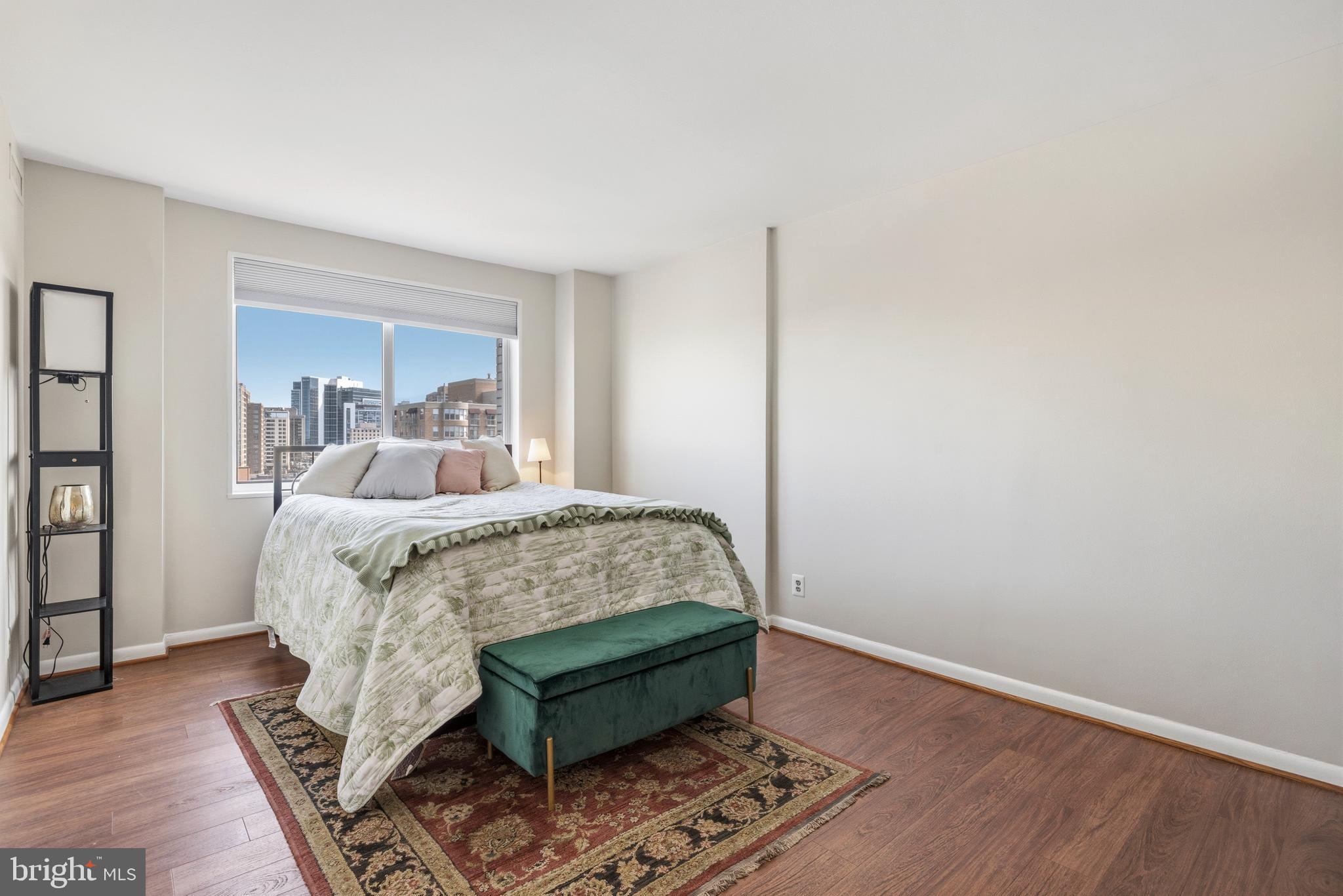 WHITEHALL - Residential