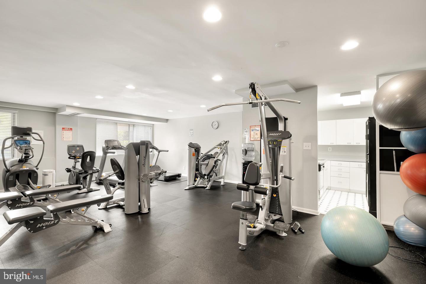 WHITEHALL - Residential