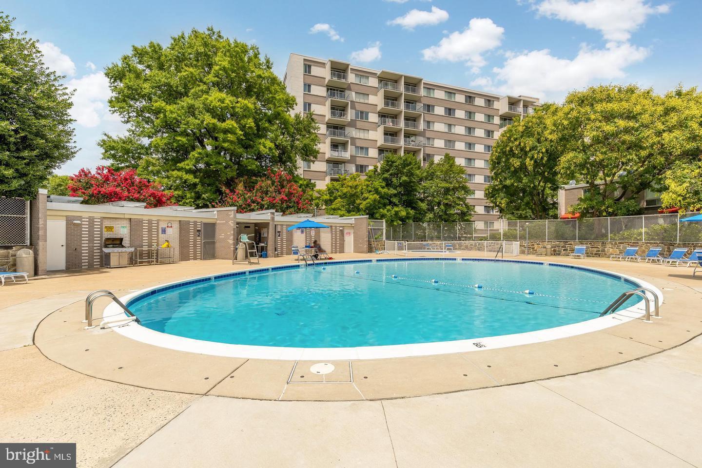 WHITEHALL - Residential