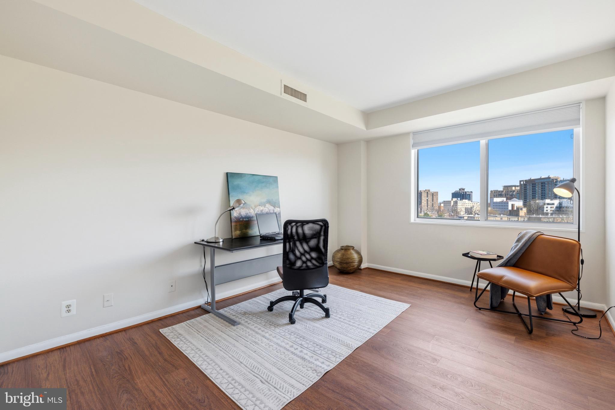 WHITEHALL - Residential