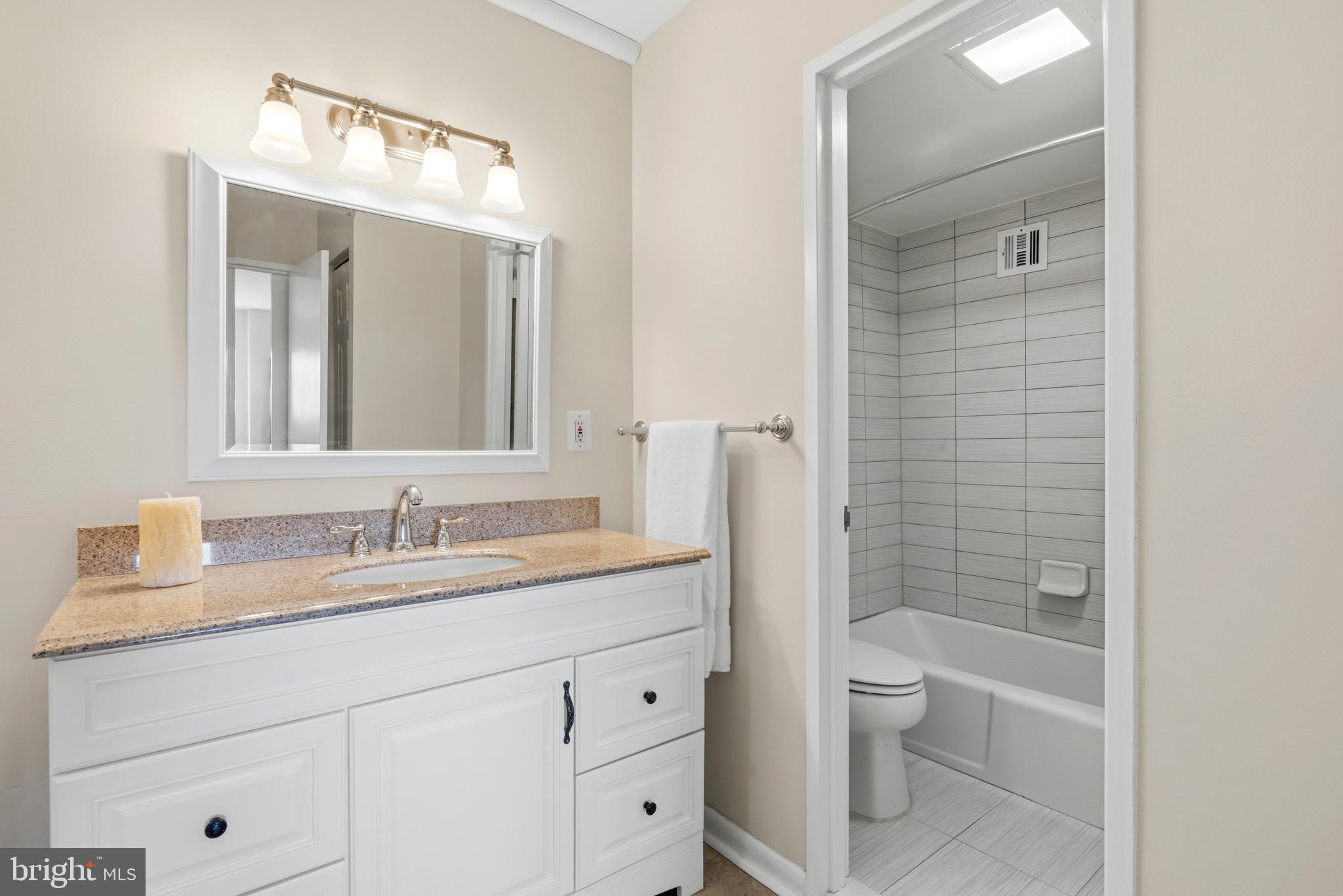 WHITEHALL - Residential