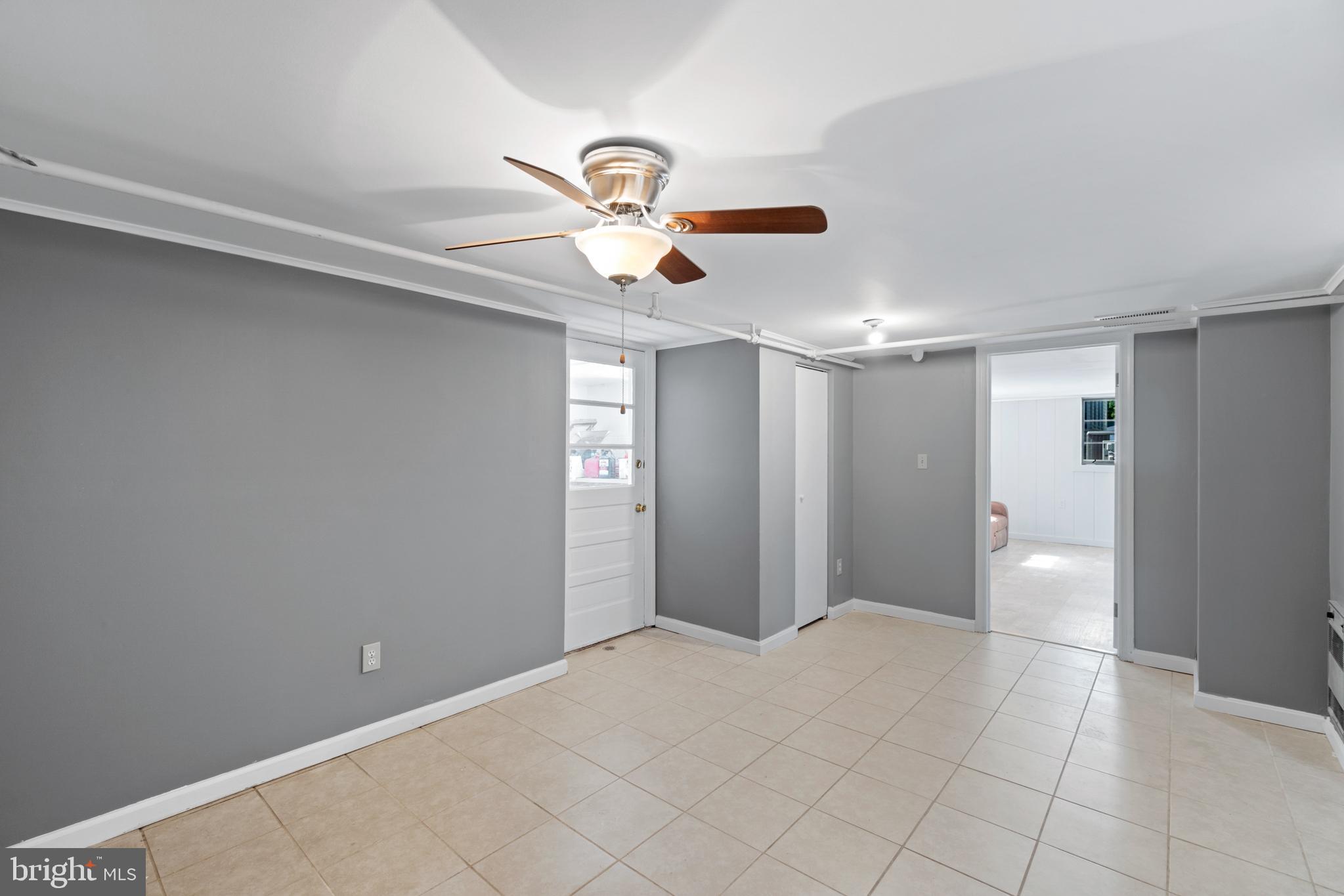 COLLEGE HEIGHTS - Residential