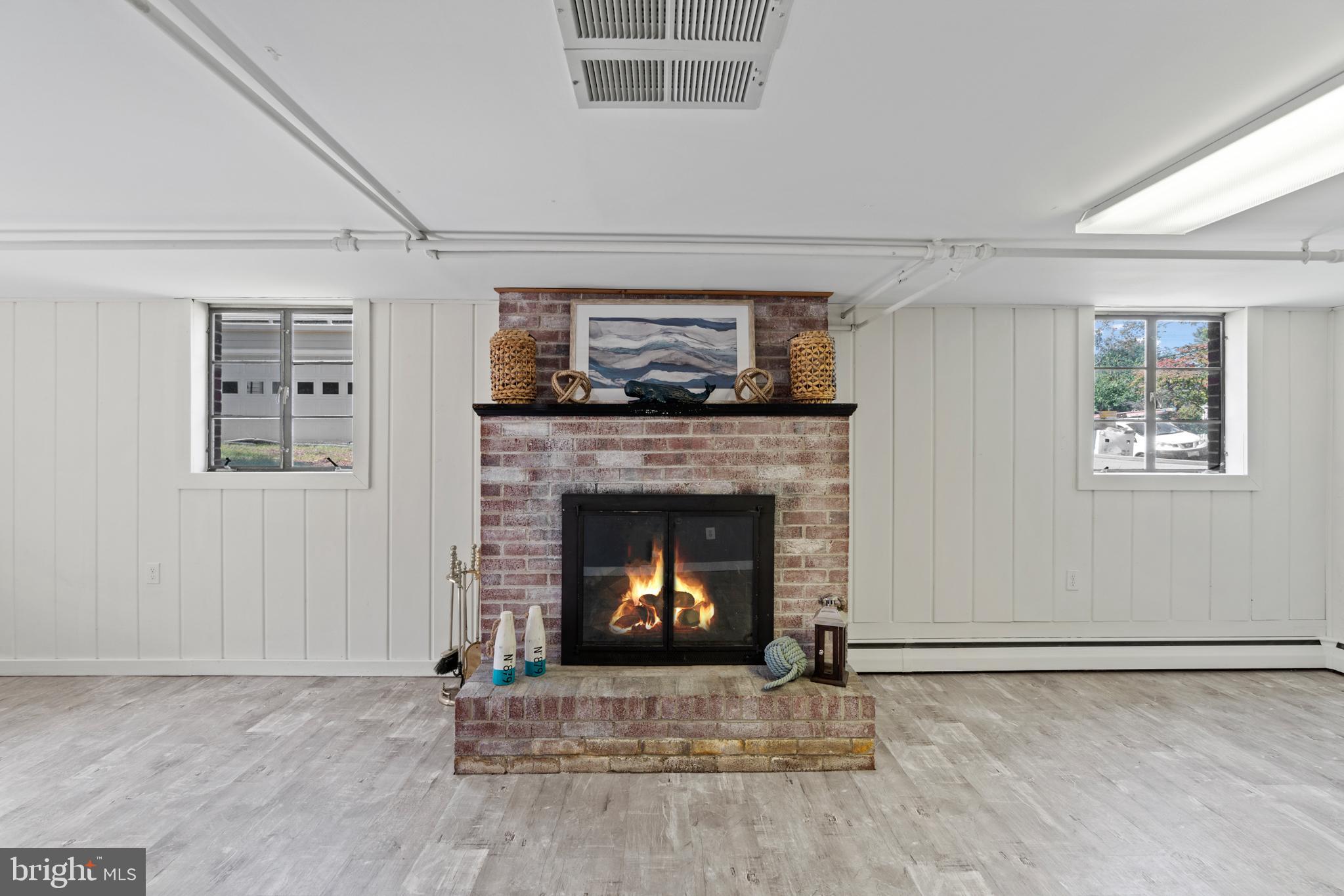 COLLEGE HEIGHTS - Residential