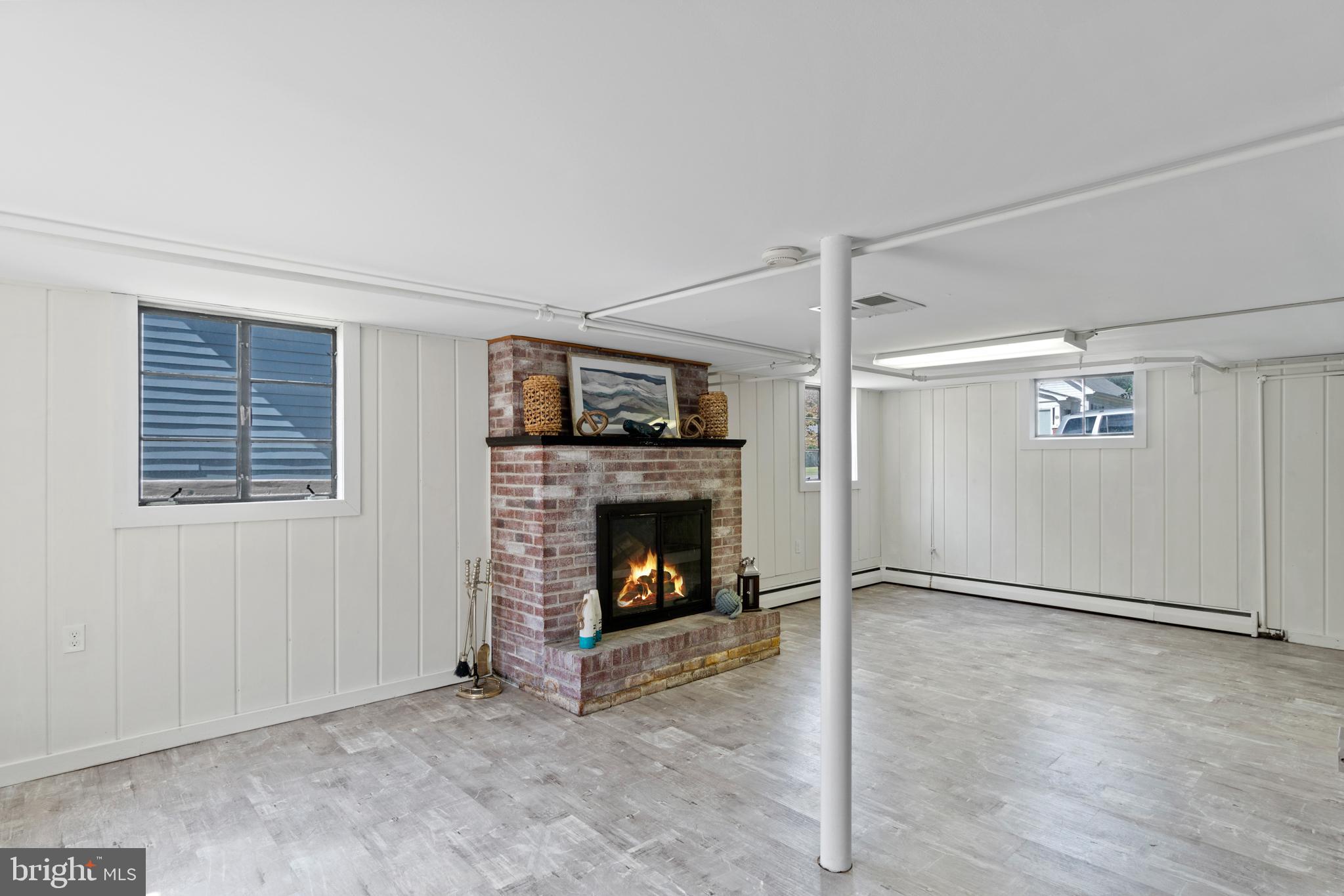 COLLEGE HEIGHTS - Residential