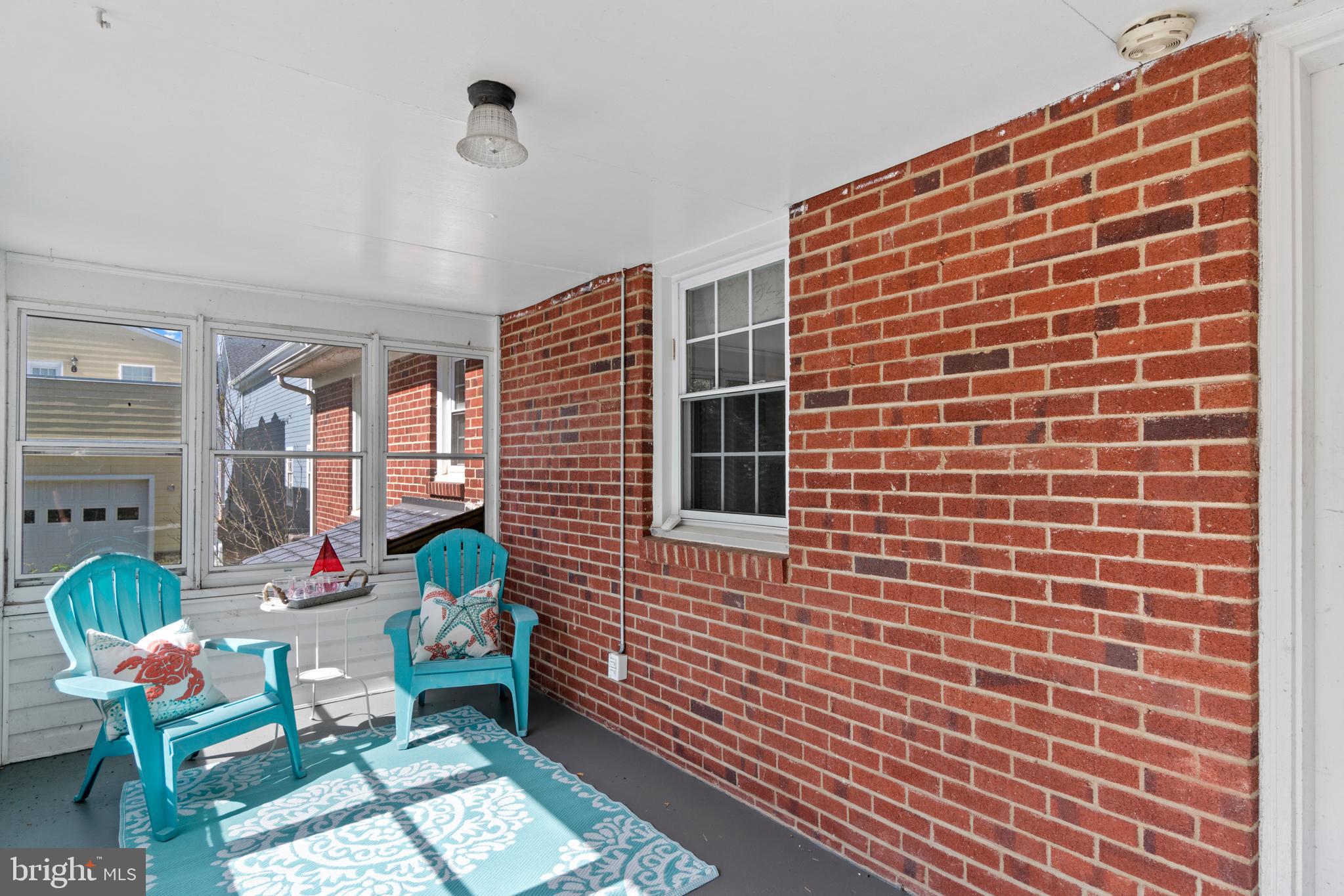 COLLEGE HEIGHTS - Residential