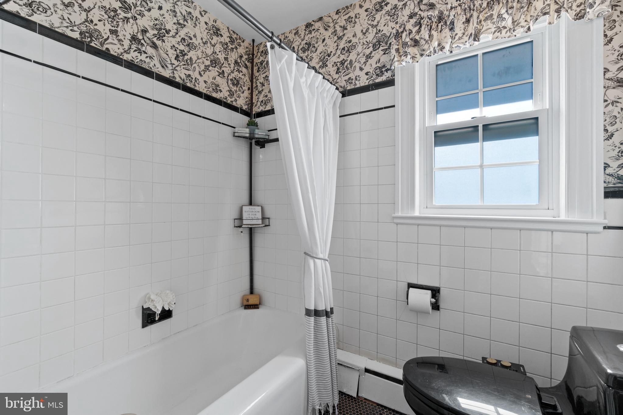 COLLEGE HEIGHTS - Residential