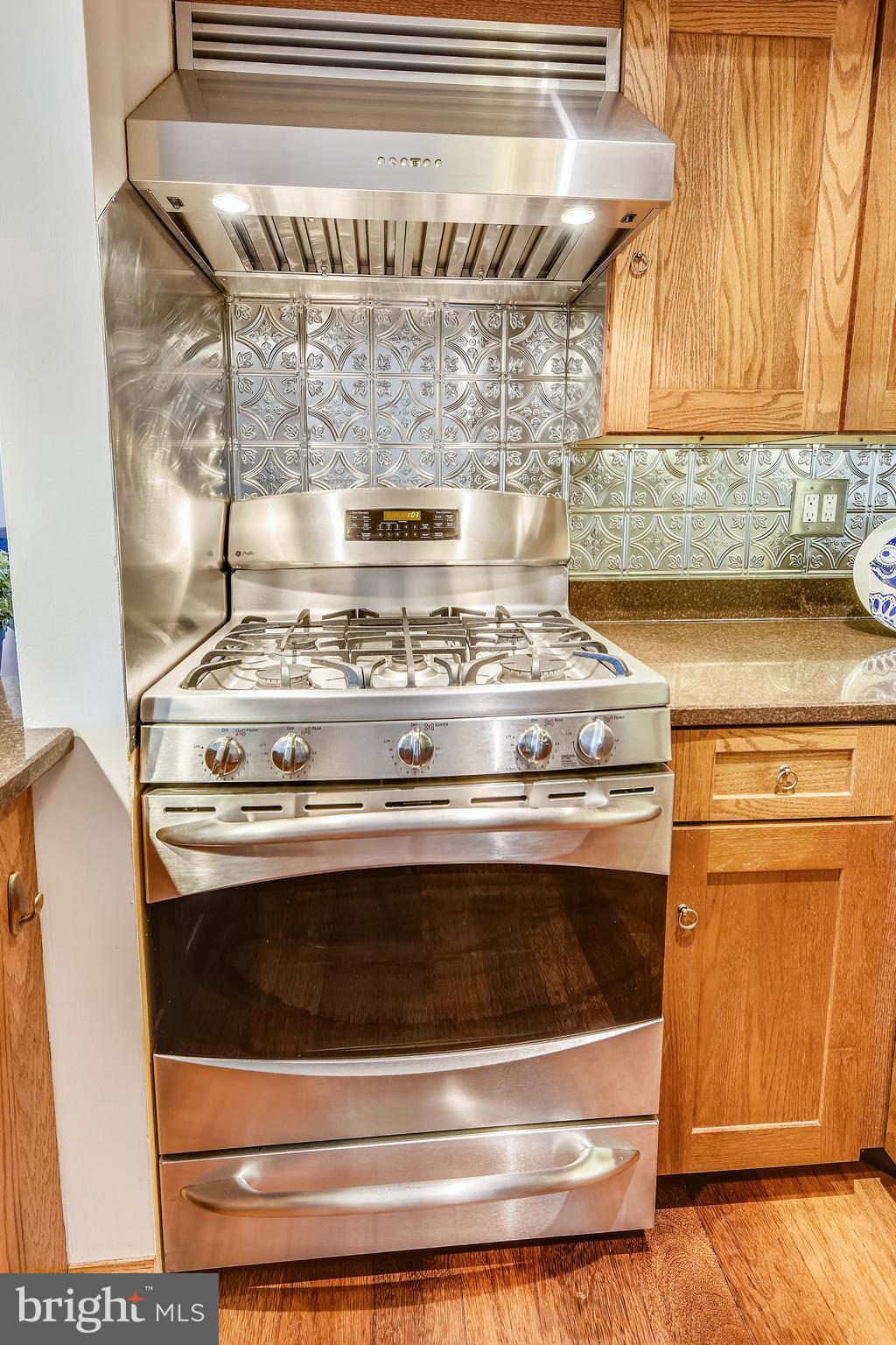 SEVERN HOUSE - Residential