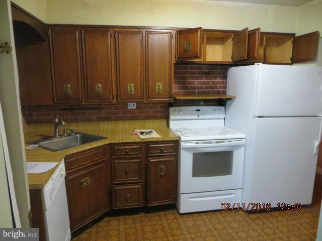 WOODMOOR ESTATES - Residential