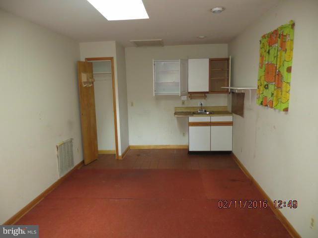 WOODMOOR ESTATES - Residential