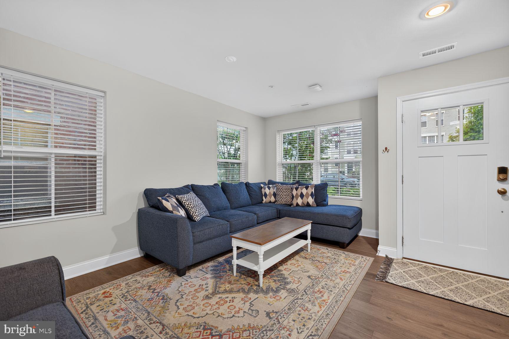 1008 HOLDEN ROAD