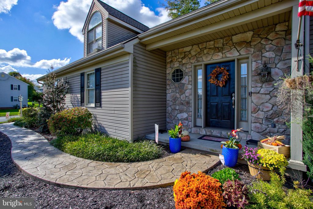 Photo of 215 Raspberry Road, Leola, PA 17540 (MLS # PALA2042362)