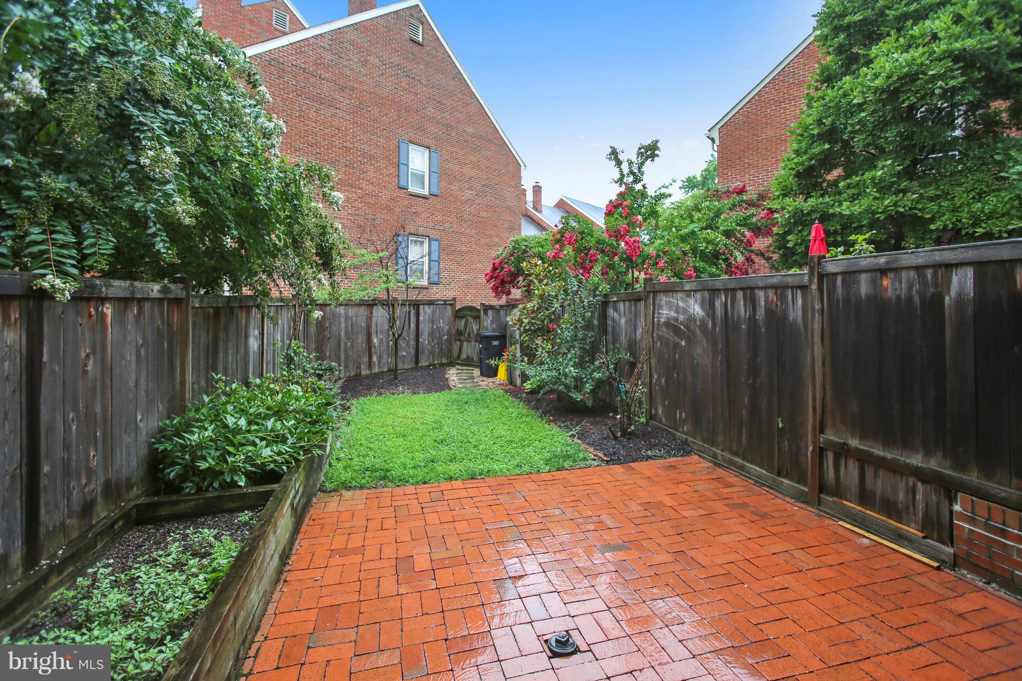 NETHERGATE - Residential