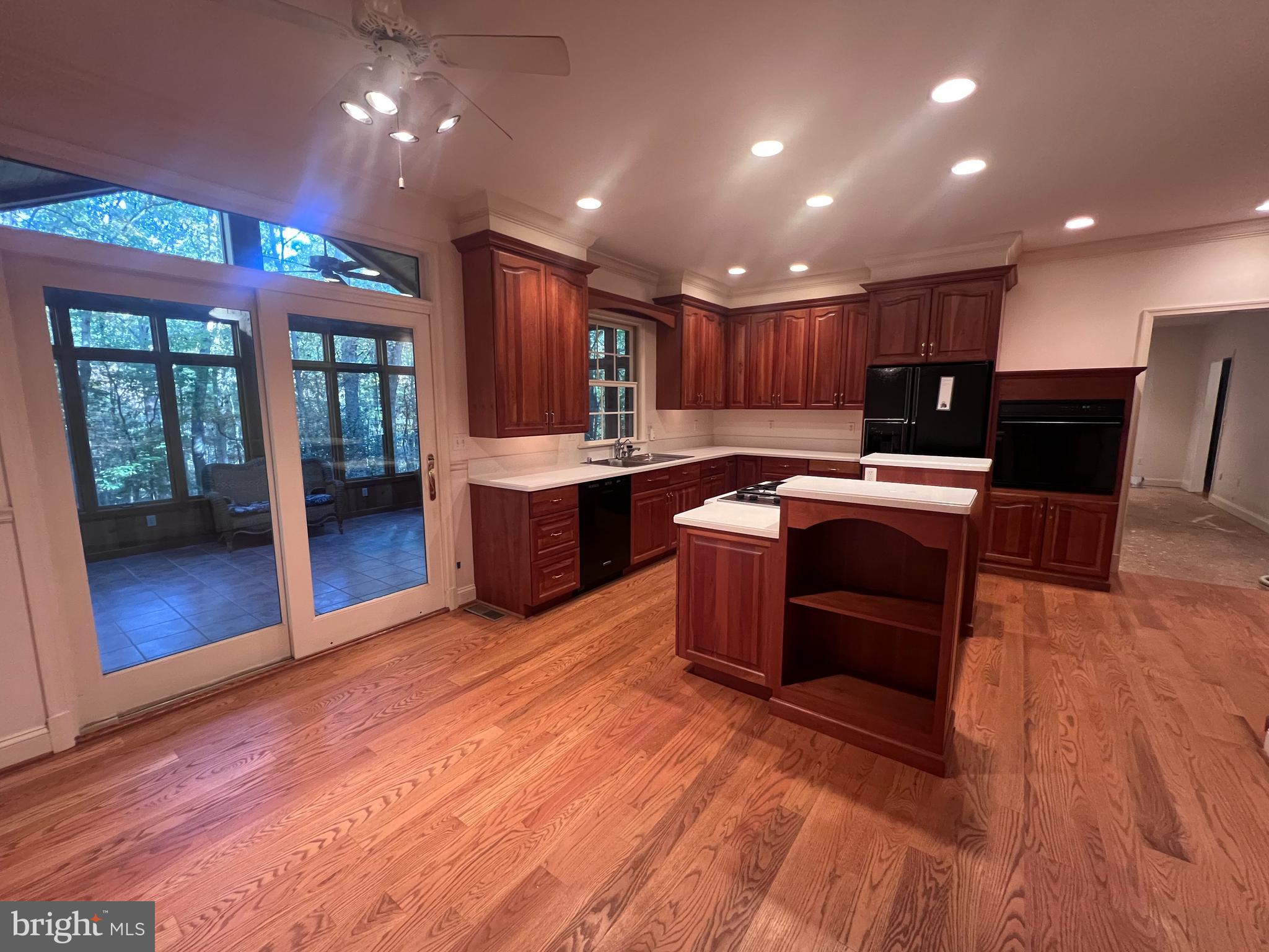 BRETTON WOODS - Residential