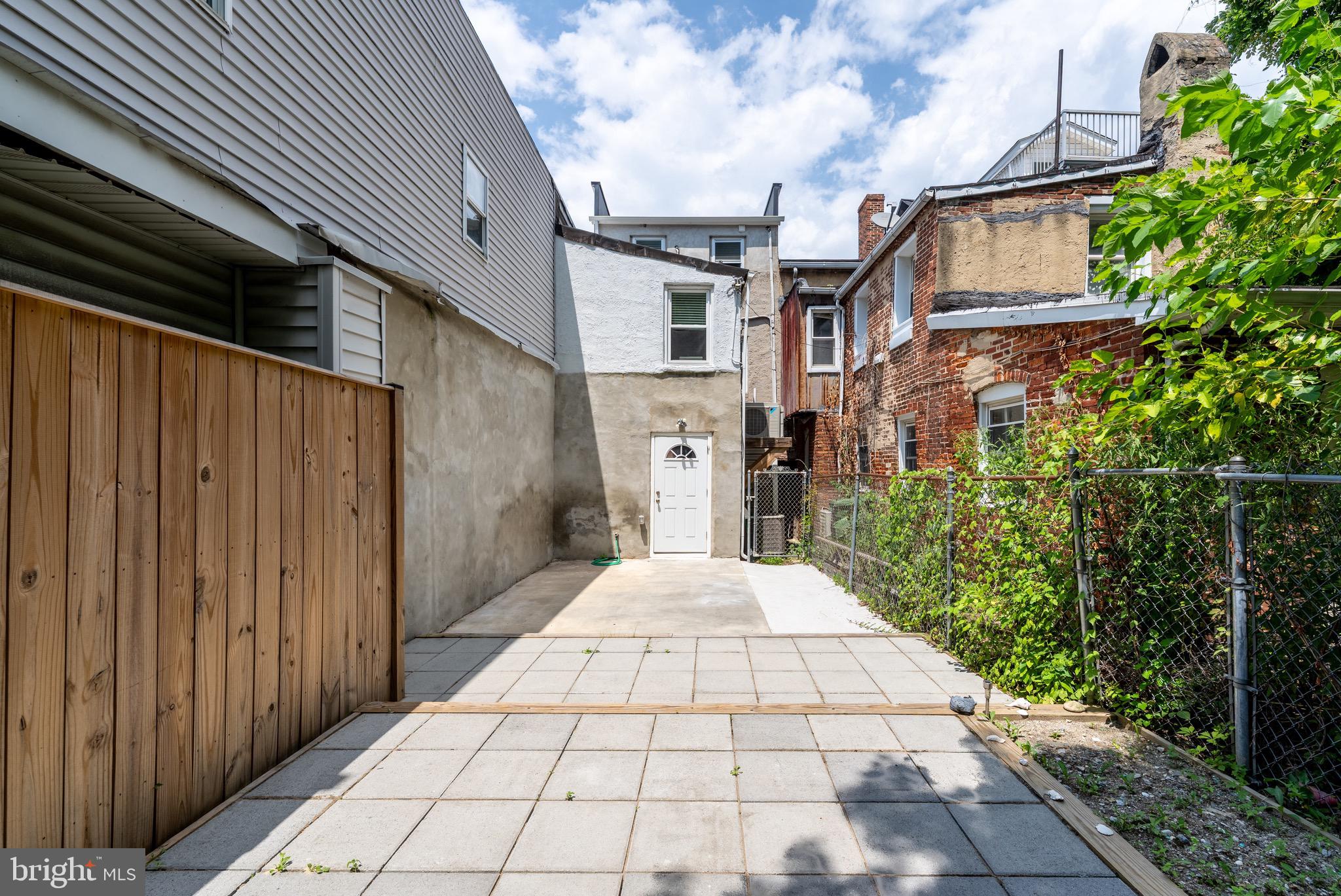 FEDERAL HILL HISTORIC DISTRICT - Residential Lease